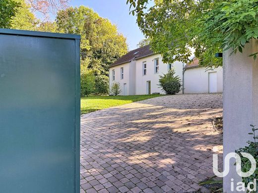 Villa in Buchelay, Yvelines