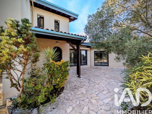 Villa a Gujan-Mestras, Gironda