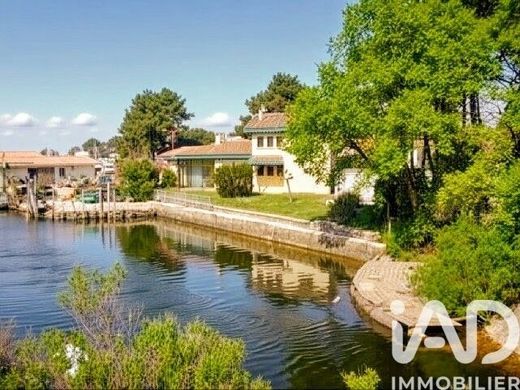 Villa in Gujan-Mestras, Gironde