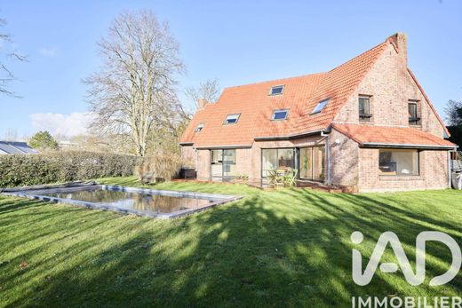 빌라 / Croix, North