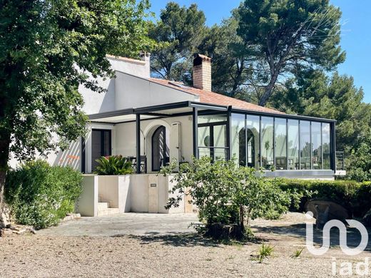 Вилла, Noves, Bouches-du-Rhône