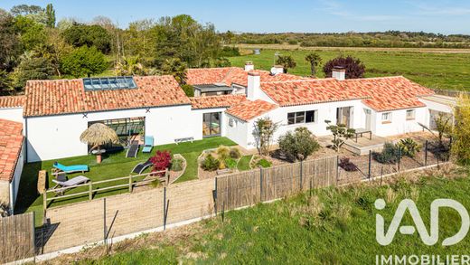 Villa in Saint-Jean-de-Monts, Vendée