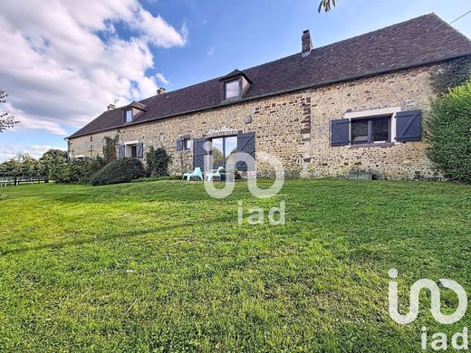 Villa in Bonsmoulins, Orne