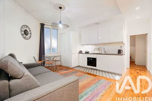 Квартира, Tour Eiffel, Invalides – Ecole Militaire, Saint-Thomas d’Aquin, Paris