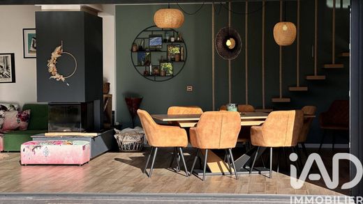 Villa in Auribeau-sur-Siagne, Alpes-Maritimes