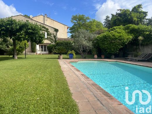 Villa à Pélissanne, Bouches-du-Rhône