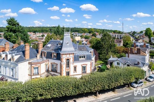 Office in Fontainebleau, Seine-et-Marne