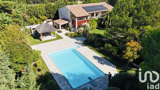 Willa w Graveson, Bouches-du-Rhône