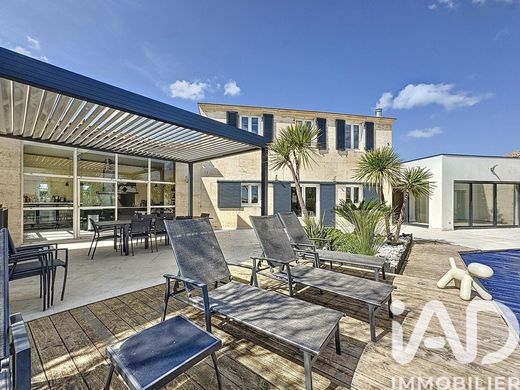 Caux, Héraultのヴィラ