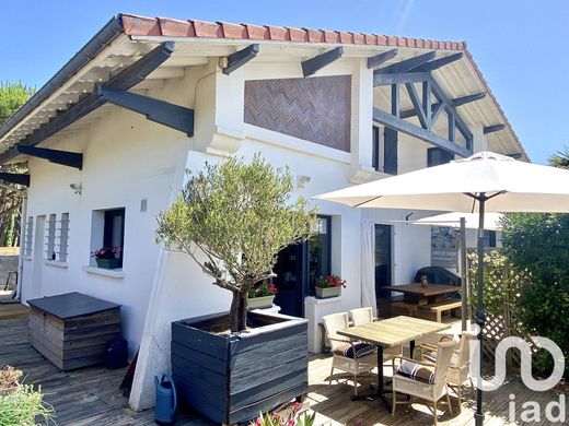 ﻓﻴﻼ ﻓﻲ Saint-Julien-en-Born, Landes