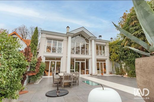 Villa in Nogent-sur-Marne, Val-de-Marne