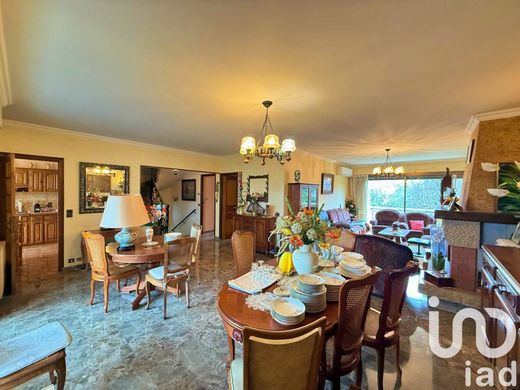 Вилла, Витри-сюр-Сен, Val-de-Marne