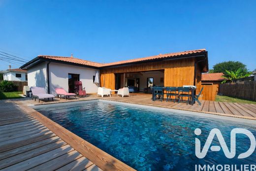 Villa in La Teste-de-Buch, Gironde