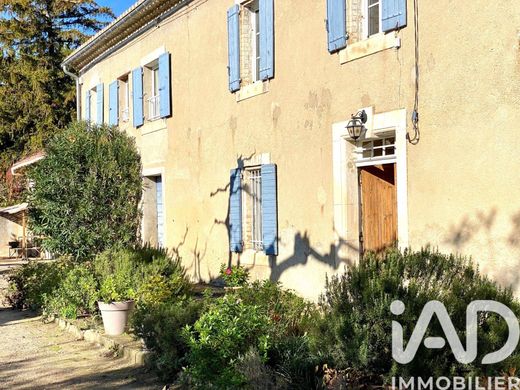 Villa in L'Isle-sur-la-Sorgue, Vaucluse
