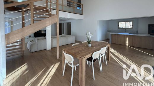 Villa in Hourtin, Gironde