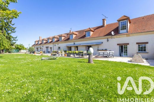 Villa in Auxy, Loiret
