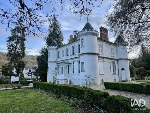 Castle in Septeuil, Yvelines