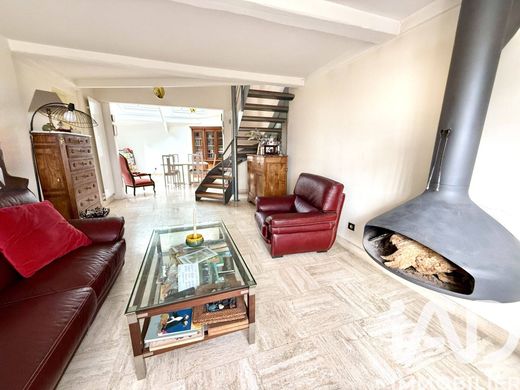 Villa in Igny, Essonne