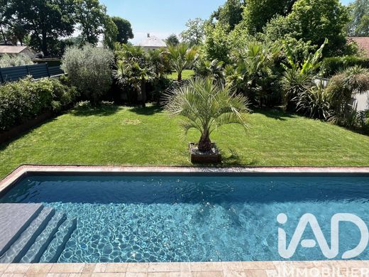 빌라 / Idron, Pyrénées-Atlantiques