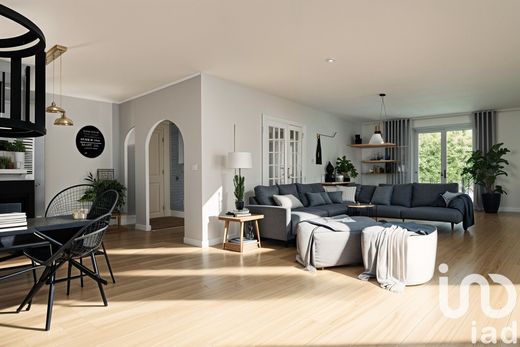 Villa in Chavenay, Yvelines