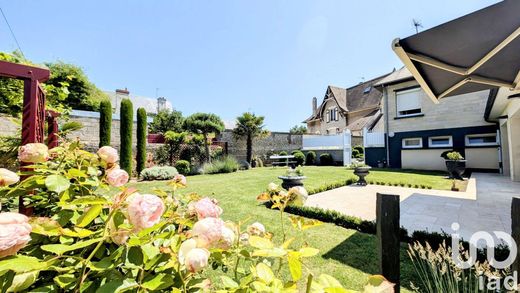 빌라 / Ouistreham, Calvados