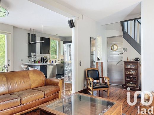 Fontenay-sous-Bois, Val-de-Marneのヴィラ