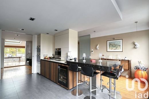 Versailles, Yvelinesのヴィラ