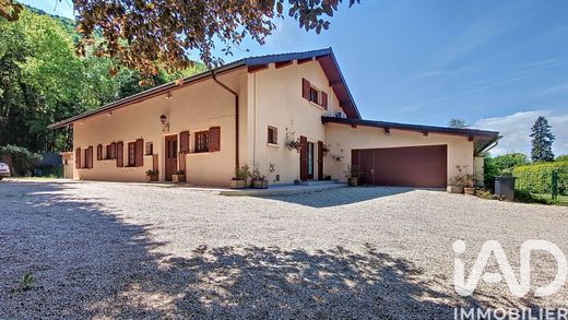 Villa in Monnetier-Mornex, Haute-Savoie