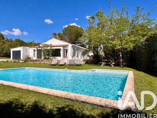 Villa in Aix-en-Provence, Bouches-du-Rhône