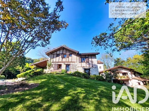 Villa in Bayonne, Pyrénées-Atlantiques