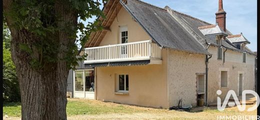 Villa in Rochecorbon, Indre and Loire