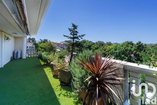 Apartment in Lyon, Rhône