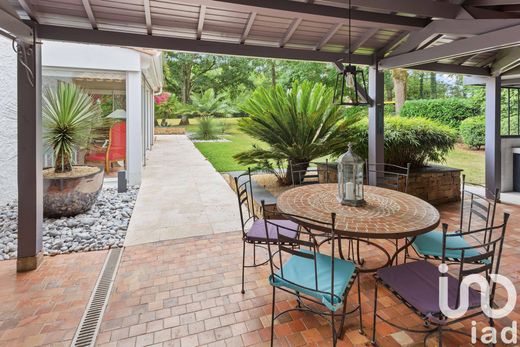 Villa in Saint-Aignan-Grandlieu, Loire-Atlantique