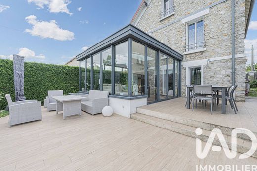 Villa en Lagny-sur-Marne, Sena y Marne