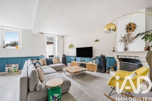 Villa in Buc, Yvelines