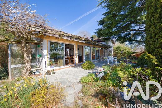 Villa en Divonne-les-Bains, Ain