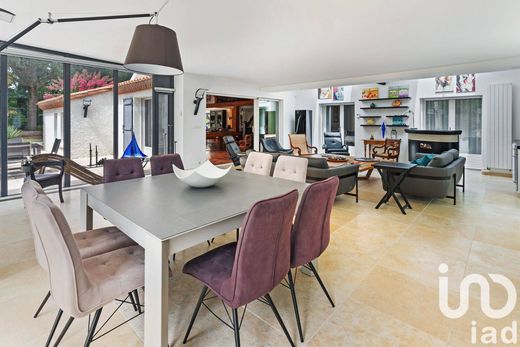 Villa in Saint-Aignan-Grandlieu, Loire-Atlantique