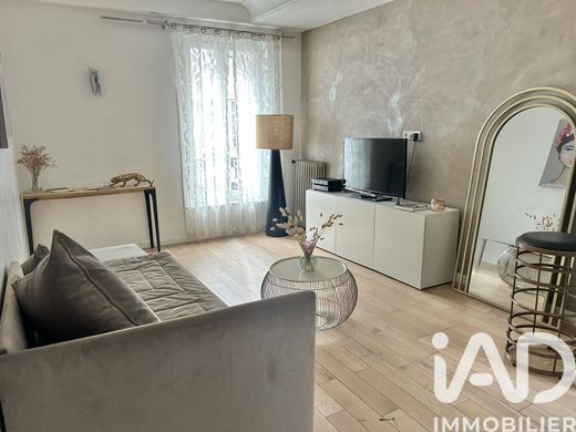 Apartment / Etagenwohnung in Montparnasse, Alésia, Montsouris, Paris