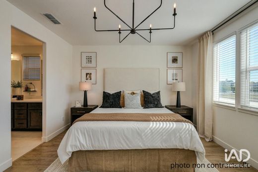 ﺷﻘﺔ ﻓﻲ Issy-les-Moulineaux, Hauts-de-Seine