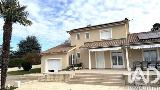 Вилла, Limonest, Rhône