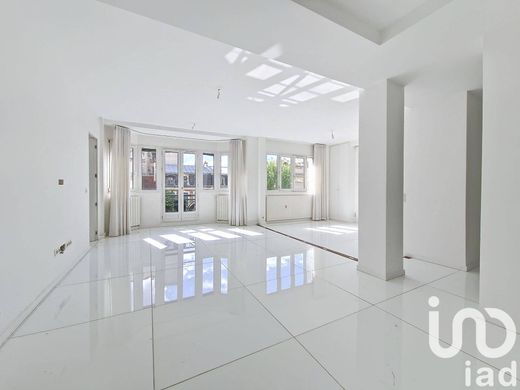 Apartment / Etagenwohnung in Saint-Mandé, Val-de-Marne