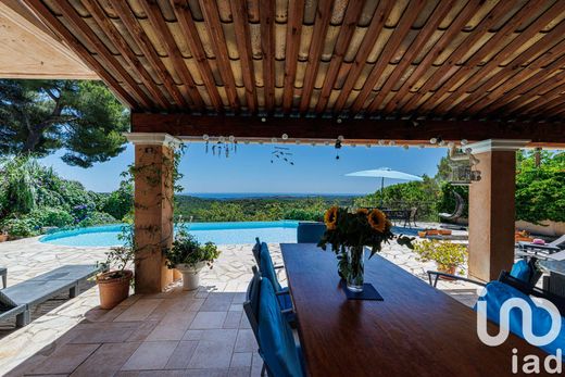 Villa in Tourrettes-sur-Loup, Alpes-Maritimes