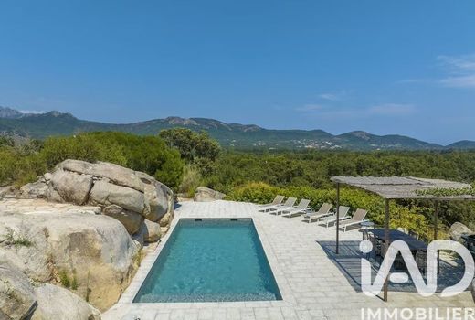 Villa in Sainte-Lucie de Porto-Vecchio, South Corsica