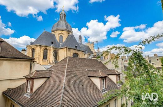 Complesso residenziale a Beaubourg, Marais, Notre Dame - Ile de La Cité, Parigi