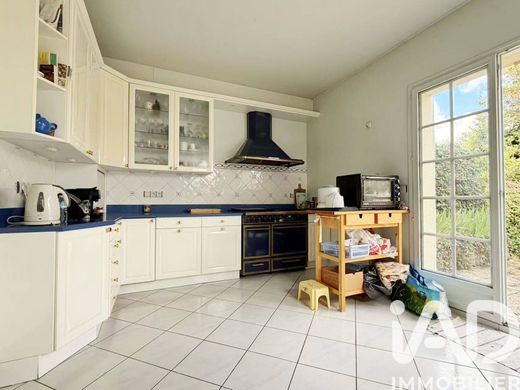 Villa in Maisons-Alfort, Val-de-Marne