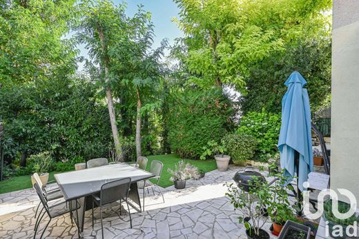 Villa - Rueil-Malmaison, Hauts-de-Seine