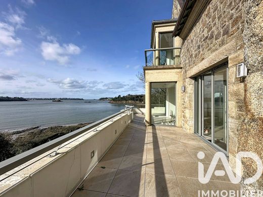 Villa in Saint-Malo, Ille-et-Vilaine