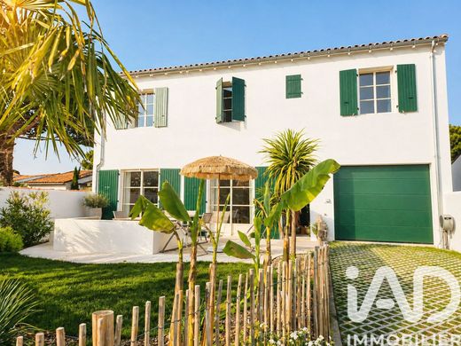 Villa in Rivedoux-Plage, Charente-Maritime