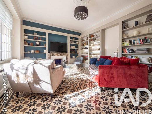 Villa in La Rochelle, Charente-Maritime