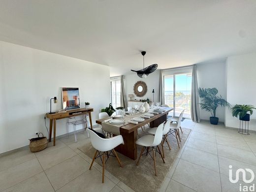 Piso / Apartamento en Saint-Laurent-du-Var, Alpes Marítimos